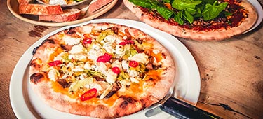 36_Pizza-naar-keuze-voor-2-personen-bij-Stadscafé-de-Boterwaag